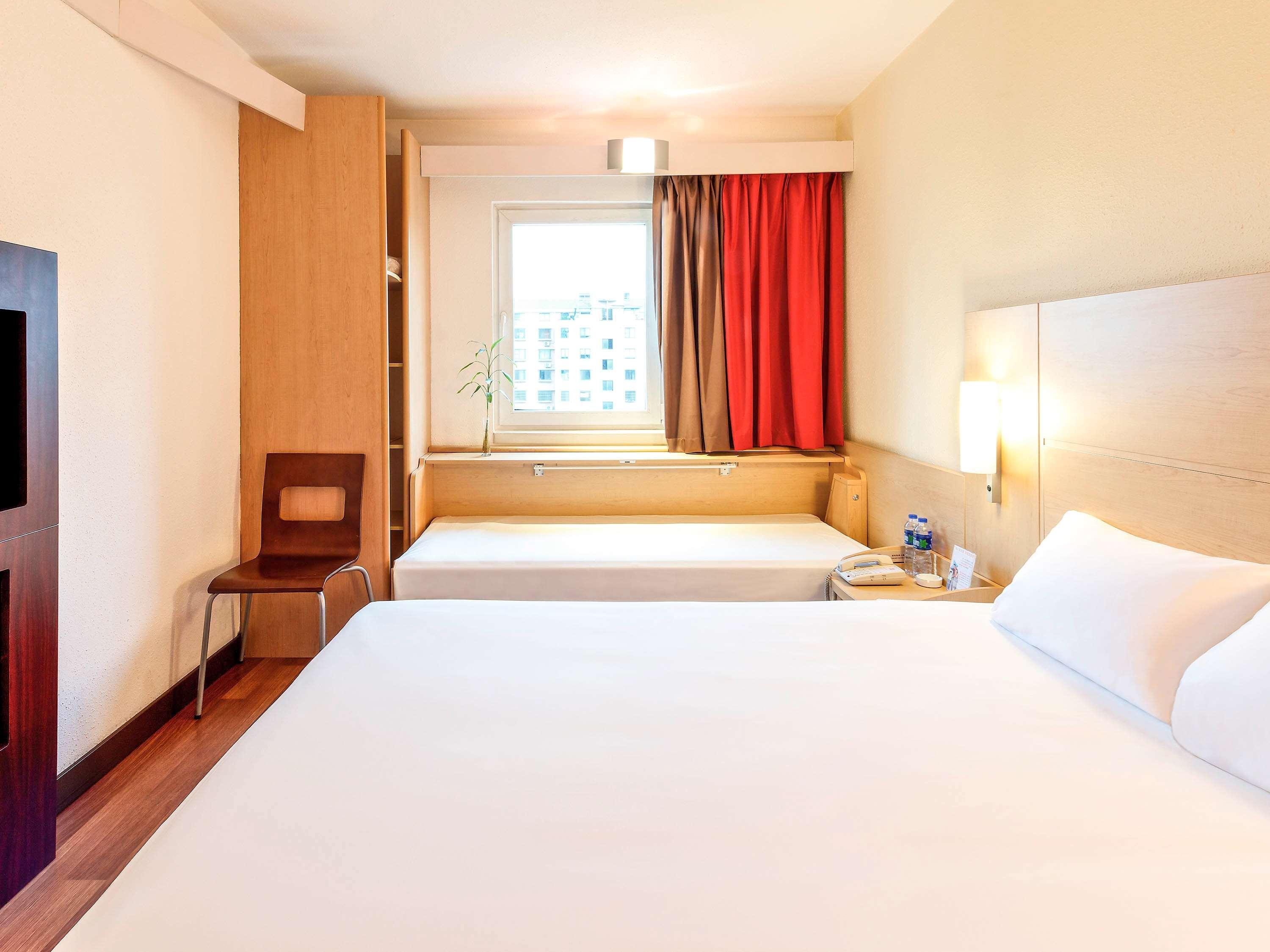 Ibis Wuxi Hi Tech Hotel Exterior photo
